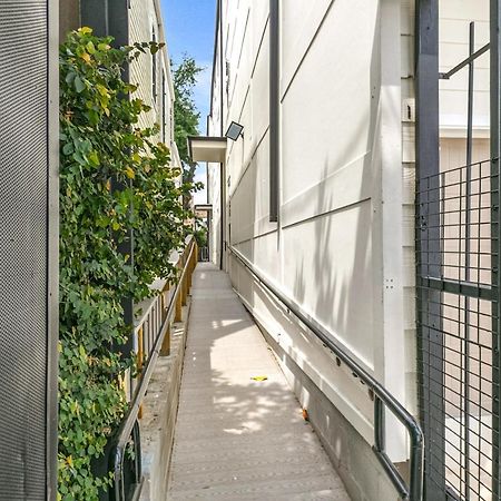 Breathtaking Condos Near French Quarter New Orleans Exterior photo