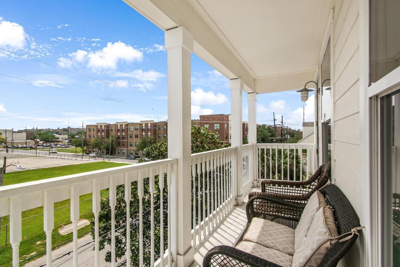 Breathtaking Condos Near French Quarter New Orleans Exterior photo