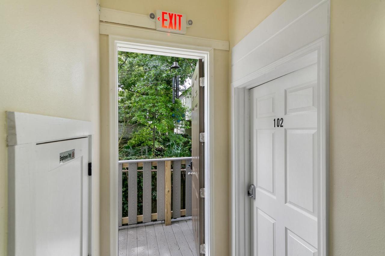 Breathtaking Condos Near French Quarter New Orleans Exterior photo